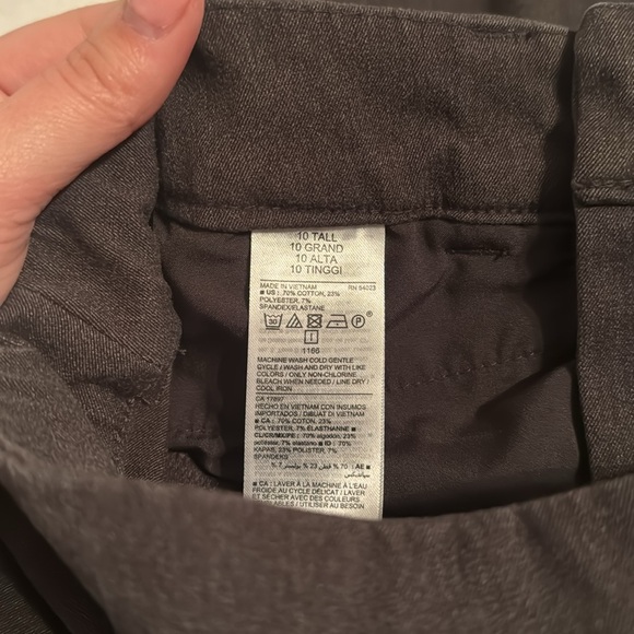 Women’s Old Navy Pixie High Rise pants, size 10 Tall - Picture 5 of 6